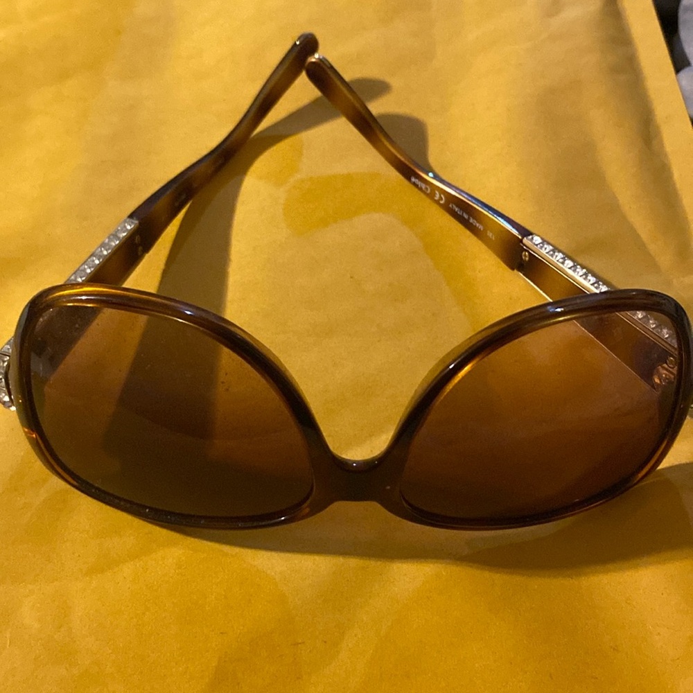 Chloe woman’s sunglasses 🕶️ made in Italy (sorry no case)